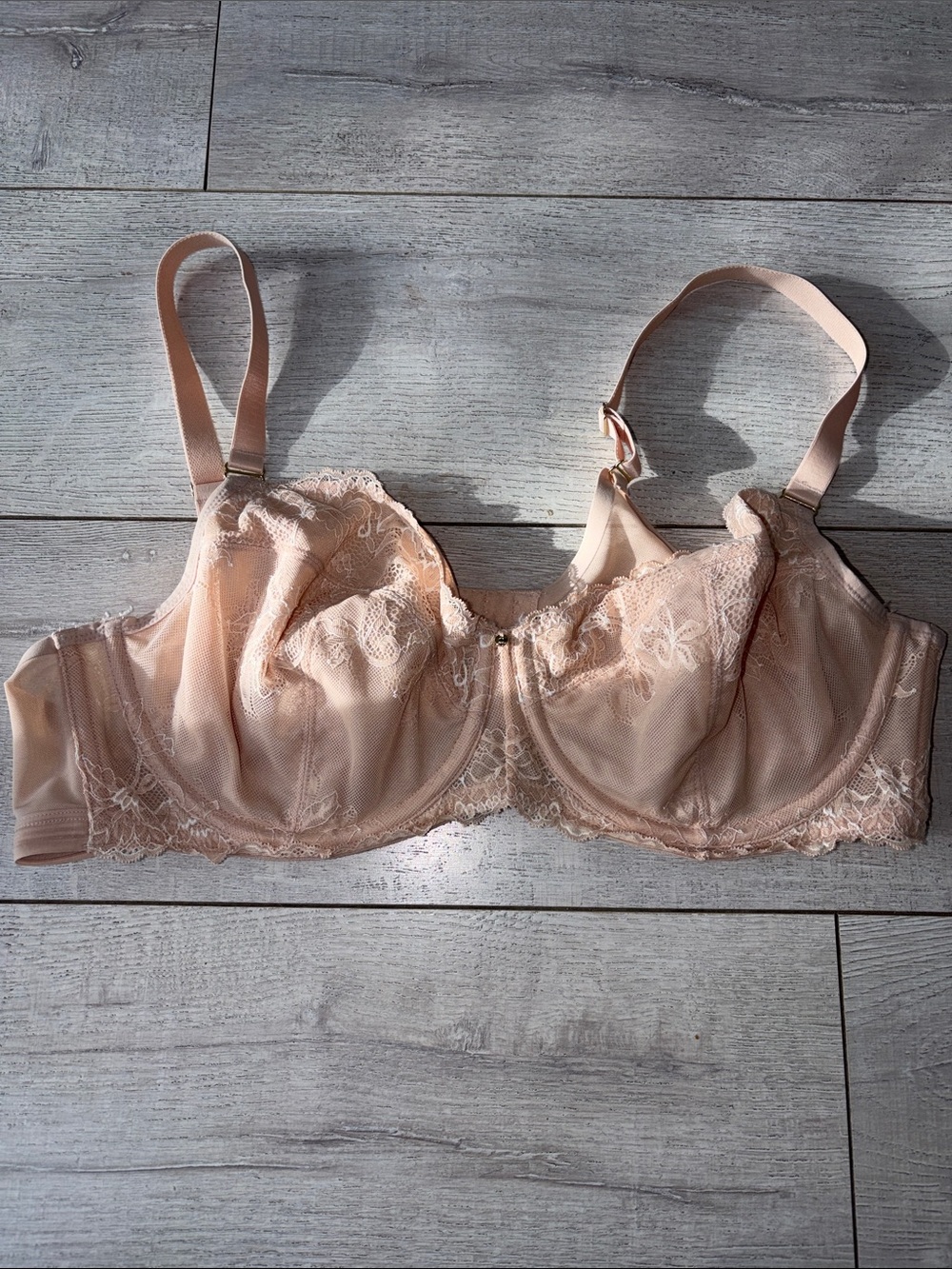 Cacique 42DDmesh Lined Lace Balconette Bra Hidden Underwire tan cream lace combo